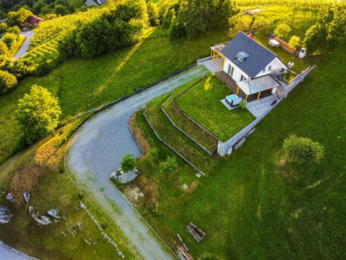 Villa Zupan With Hot Tub Skocjan  Dış mekan fotoğraf